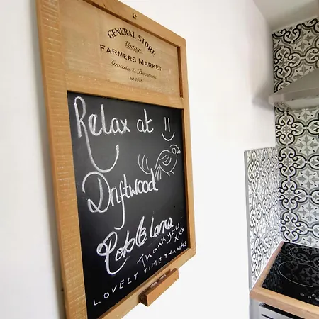 Driftwood Apartment *